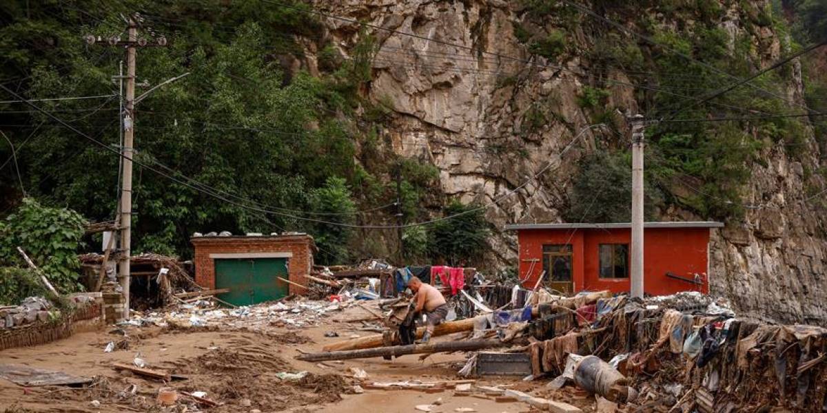China: al menos cuatro muertos y 48 desaparecidos por fuertes lluvias en el centro del país