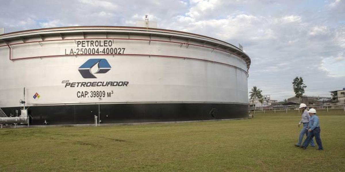 Petroecuador espera alcanzar producción de 390 000 barriles al día antes de fin de año