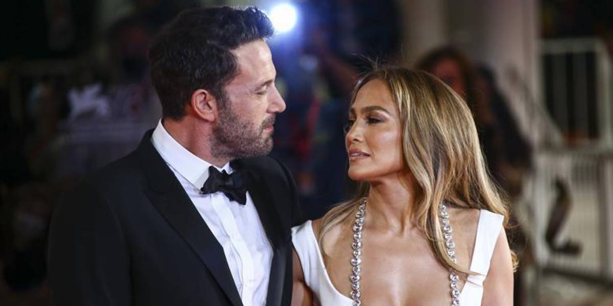 JLo y Ben Affleck habrían acordado estar distanciados por motivos laborales, revela medio de EE.UU.