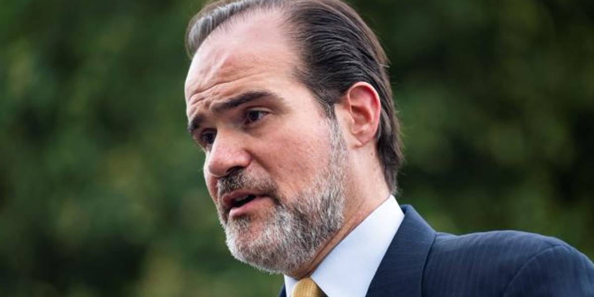 Investigan a presidente del BID por relación íntima indebida y supuesto desvío de fondos