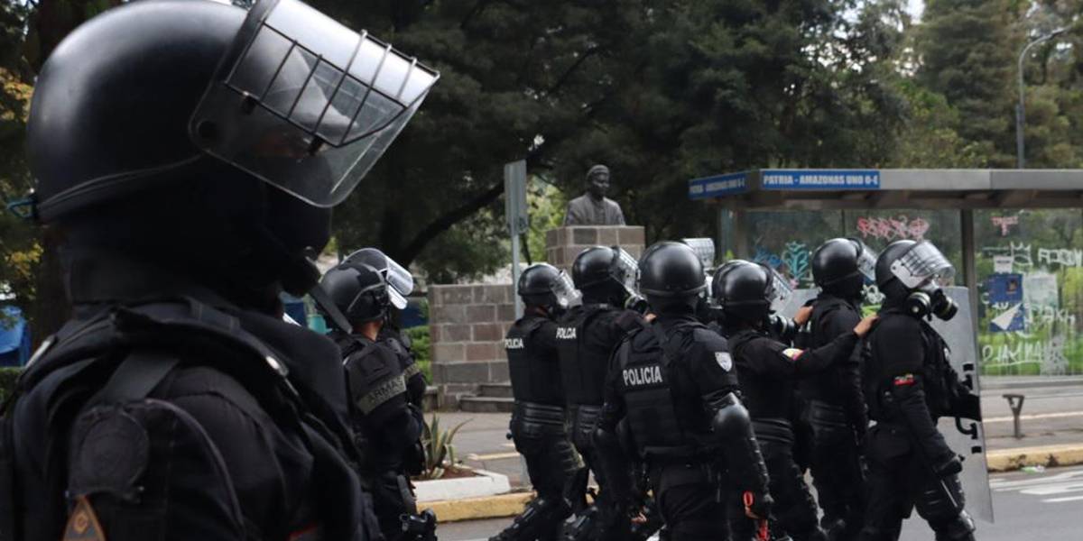 Fortalecimiento de FF.AA. y la Policía | Listo informe de ley para primer debate