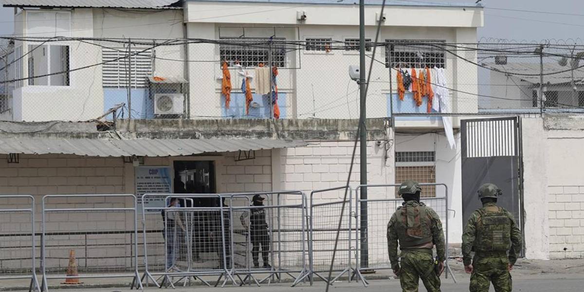 Nueve reos fallecidos en la cárcel de Machala tras explosión