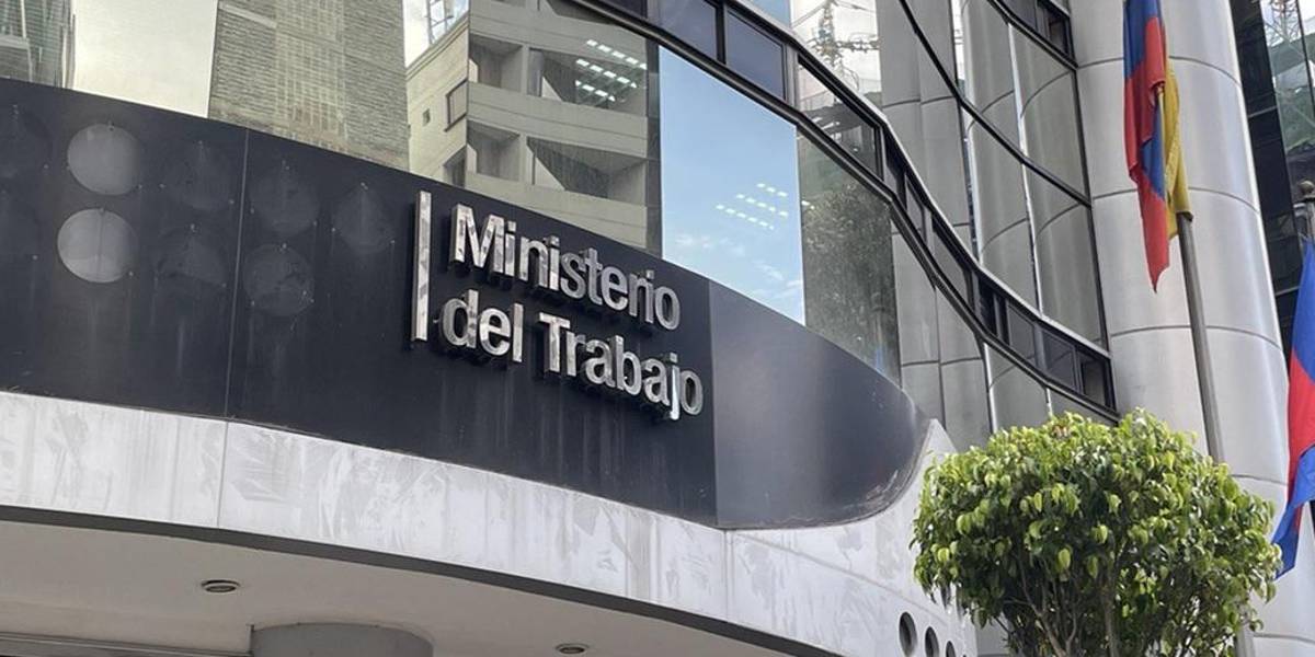 Ministerio del Trabajo permite acordar vacaciones o recuperar horas por el paro nacional en Ecuador