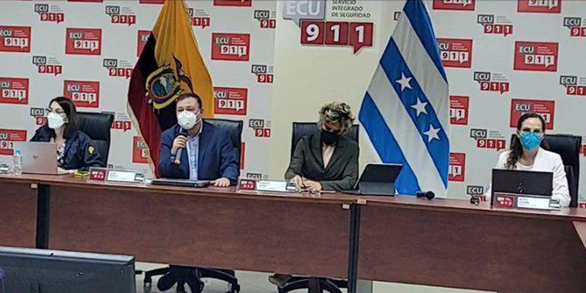 Viteri asegura que en Guayaquil están muriendo 10 personas al día por COVID-19