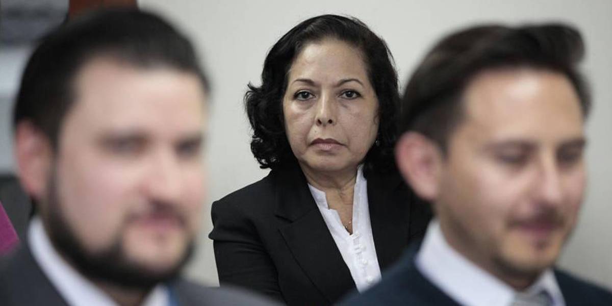 Corte Constitucional falla a favor de la viuda del general Gabela