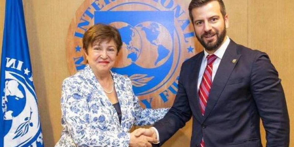 Ministro de Economía no ve necesario un nuevo programa crediticio con el FMI en 2023