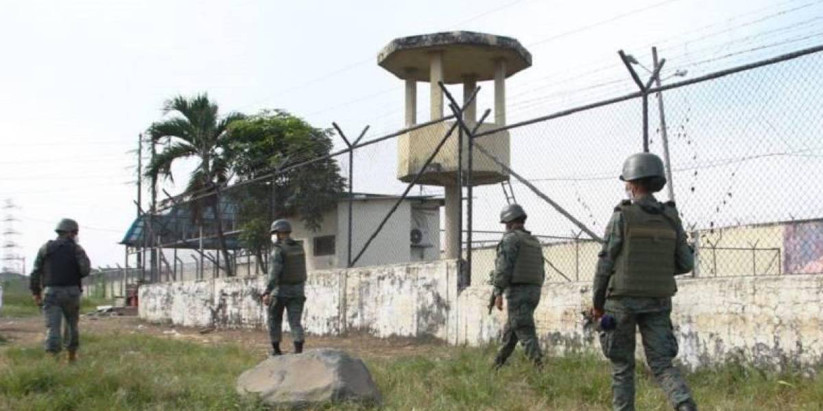 Tres crisis golpean al SNAI en seis meses del gobierno de Daniel Noboa