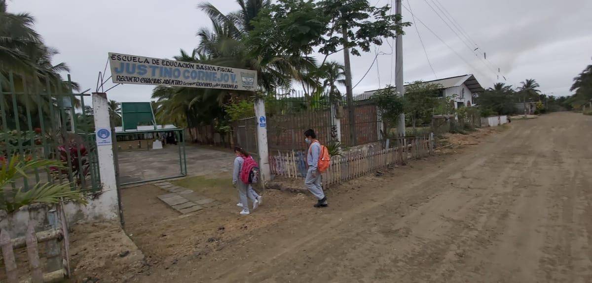 Gobierno invertirá más de 2 millones de dólares en escuelas rurales que volvieron a clases