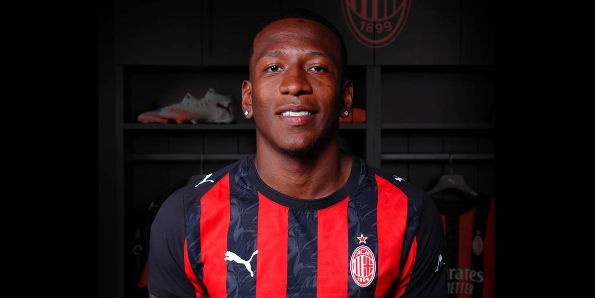Pervis Estupiñán, nuevo jugador del AC Milan: así fue su presentación