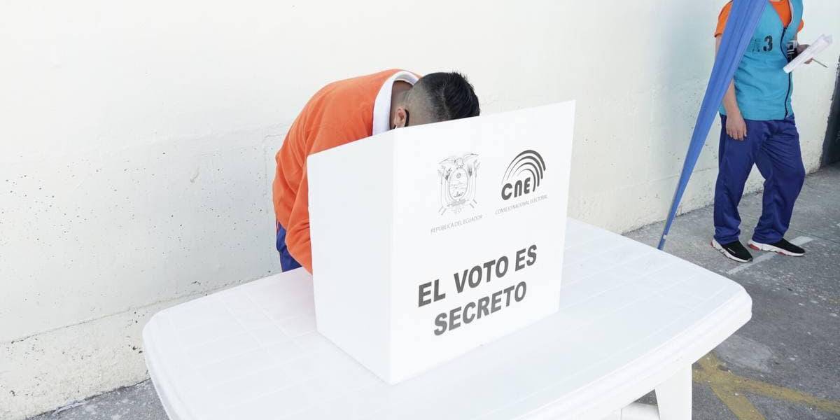 Elecciones Ecuador 2025 | El Consejo Nacional Electoral rechaza las declaraciones de Andrés Arauz, del movimiento Revolución Ciudadana