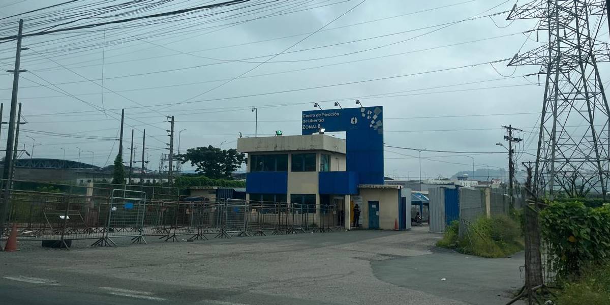 Una reclusa de la cárcel de Guayaquil tenía dos celulares en sus partes íntimas