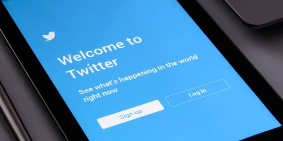 Moscú bloquea el acceso a Twitter y Facebook en Rusia