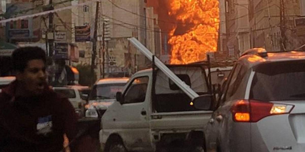 Israel lanza ataques contra infraestructuras en la capital de Yemen, según hutíes