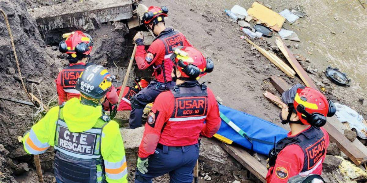 Deslave en Alausí: Cifra de fallecidos asciende a 17 y más de 70 personas continúan desaparecidas