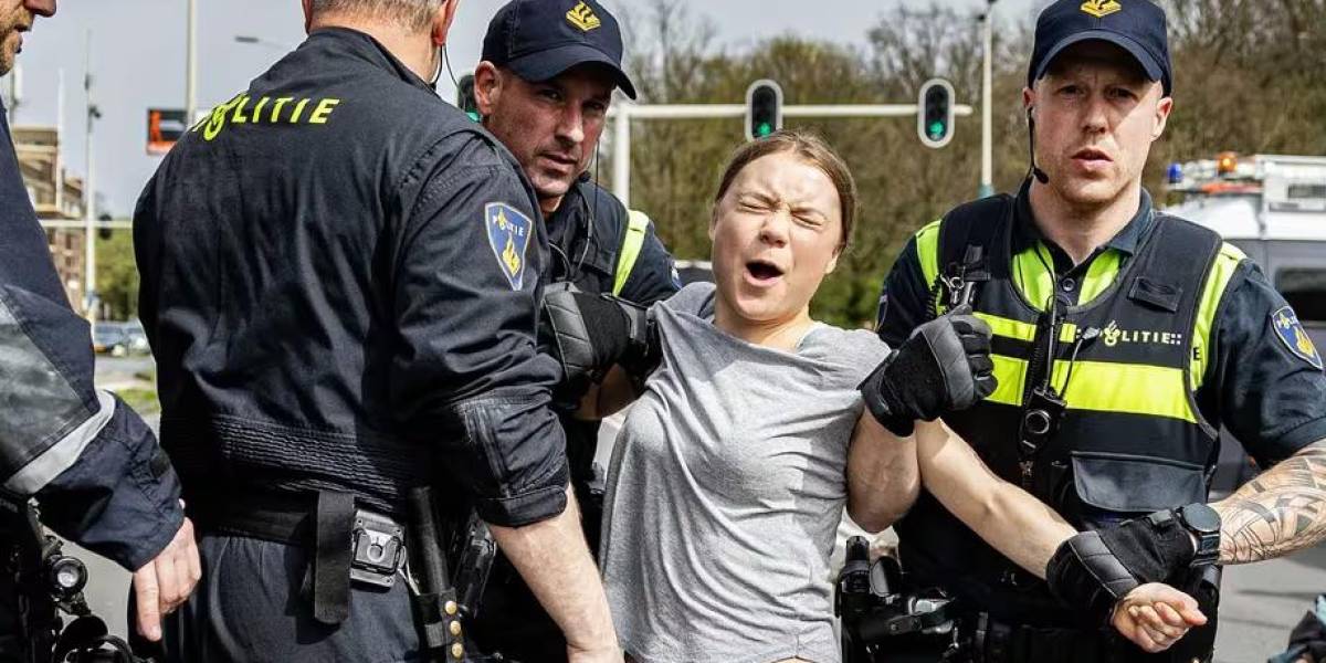 Países Bajos: Greta Thunberg es arrestada en una protesta medioambiental