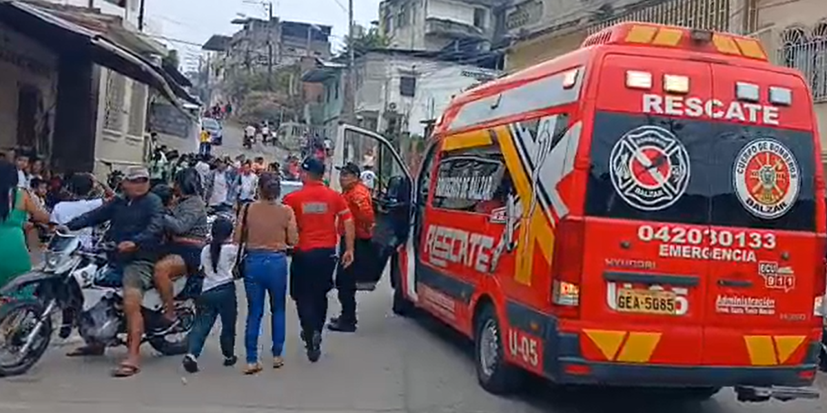 Humo tóxico afectó a estudiantes de una escuela en Balzar, Guayas