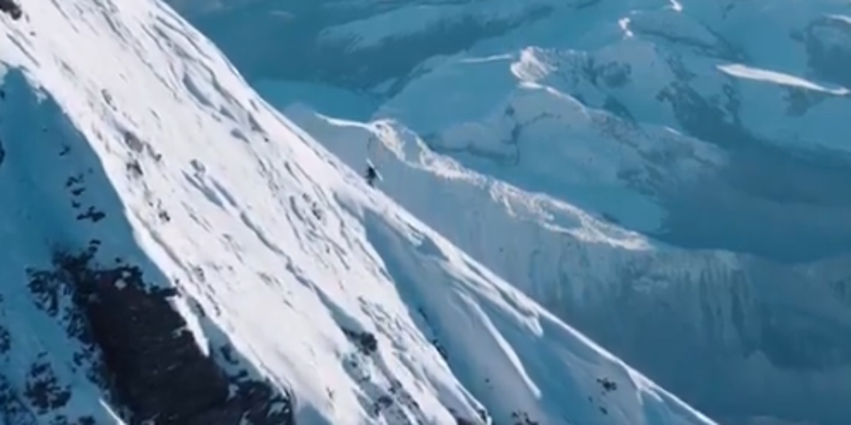 Alpinista polaco hace historia al ser el primero en descender el Everest esquiando y sin oxígeno