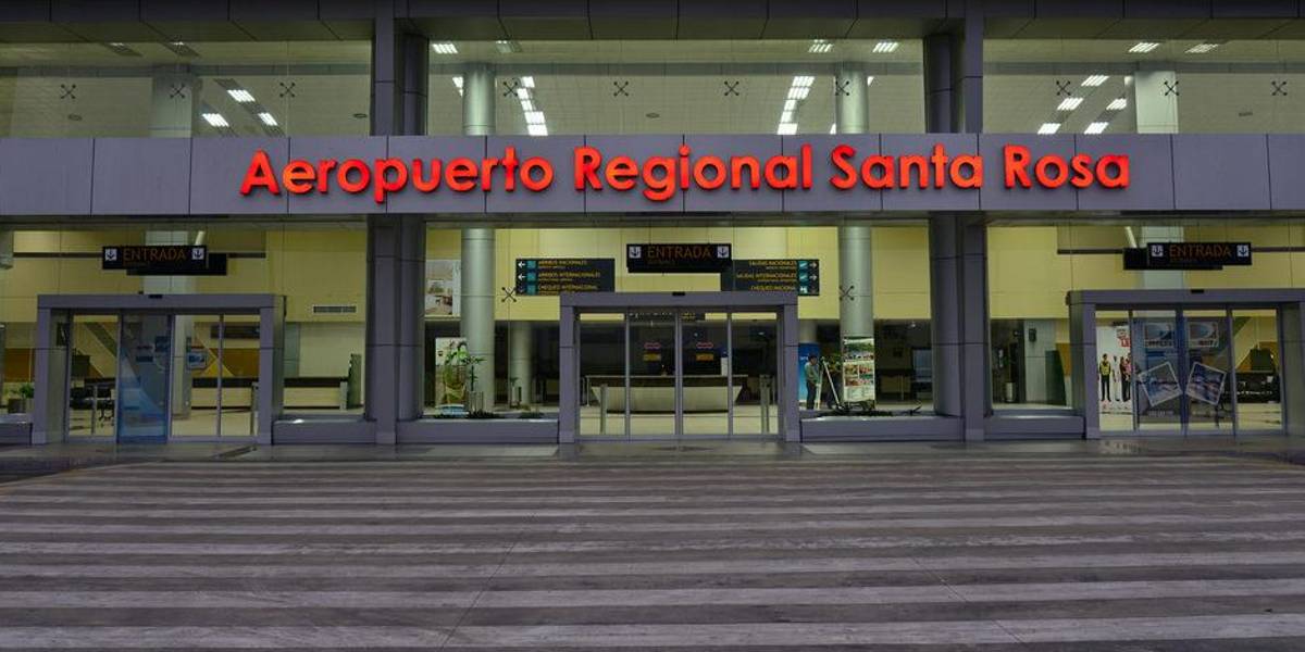 Una avioneta fue baleada en El Oro y tuvo que retornar de emergencia al aeropuerto de Guayaquil