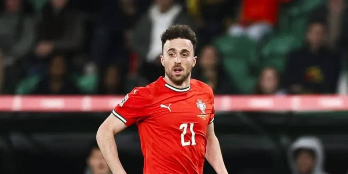 Los hinchas del Paços de Ferreira piden la creación de la grada Diogo Jota