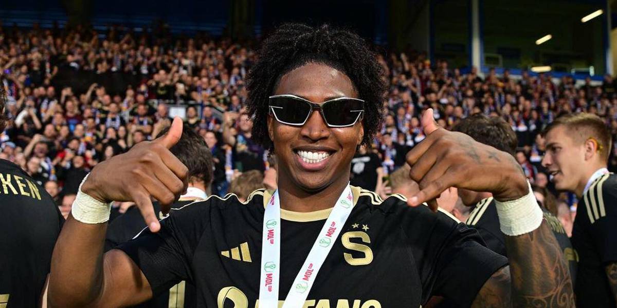 Ángelo Preciado busca llegar a la fase de grupos de la Champions League