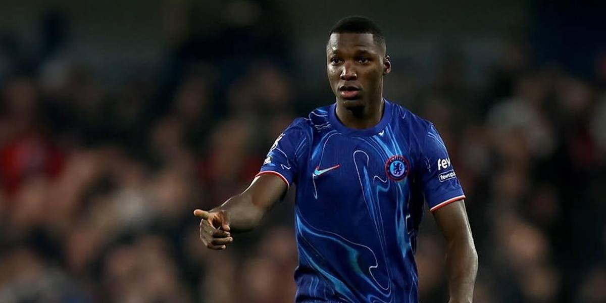 Moisés Caicedo tiene problemas para marcar a los extremos de la Premier League, asegura la prensa inglesa