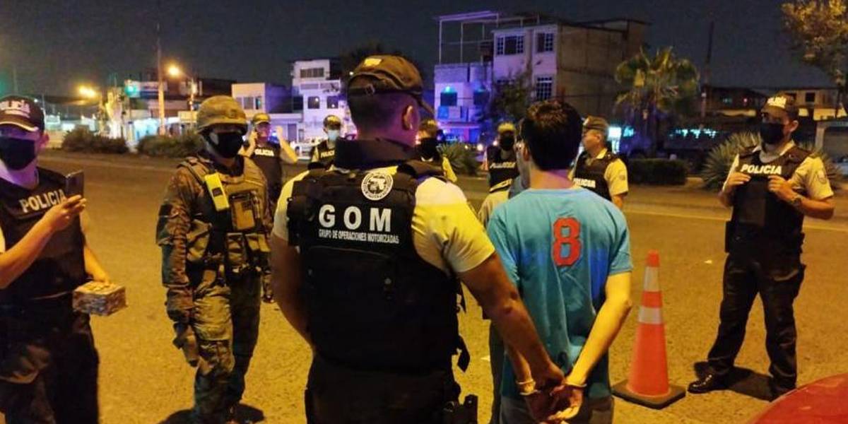 Más de 2.000 detenidos durante el estado de excepción, según el Gobierno