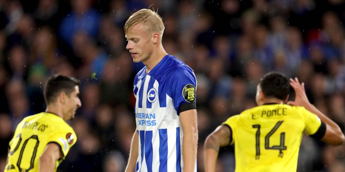 Europa League: Brighton, con Pervis Estupiñán, cayó en su primer partido