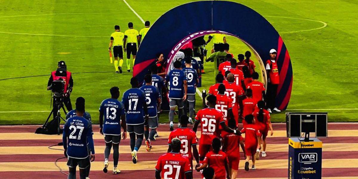 El Nacional envió documentación a Liga Pro para habilitar a 13 futbolistas