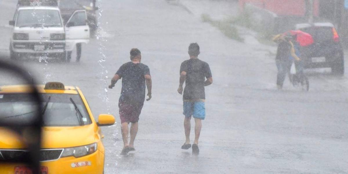 Lluvia intensa y tormentas eléctricas se registrarán en el Litoral este 25 de febrero