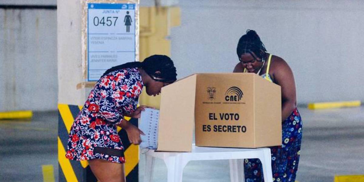 Elecciones 2023: más de 8.500 candidatos tramitan su inscripción para los comicios locales en Ecuador