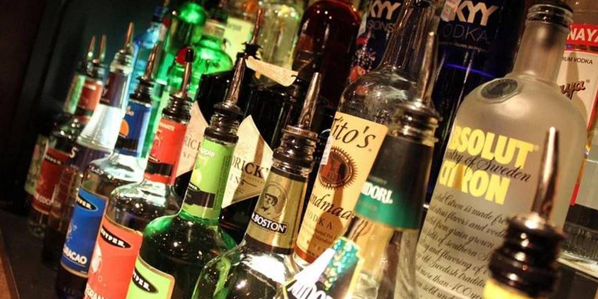 Restaurantes y hoteles podrán vender bebidas alcohólicas los domingos
