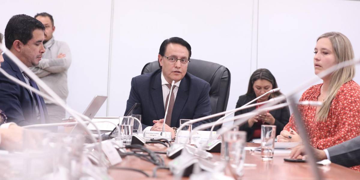 Villavicencio: Casi todo el sistema político está contaminado por el narcotráfico