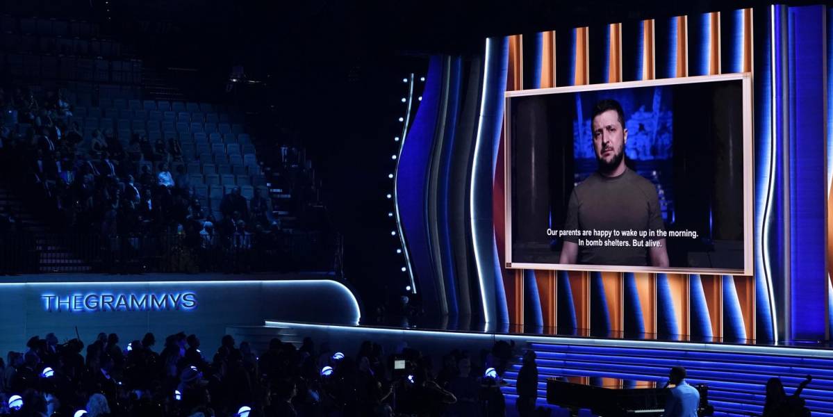 Volodímir Zelensky: presidente de Ucrania intervino en la gala de los Grammy