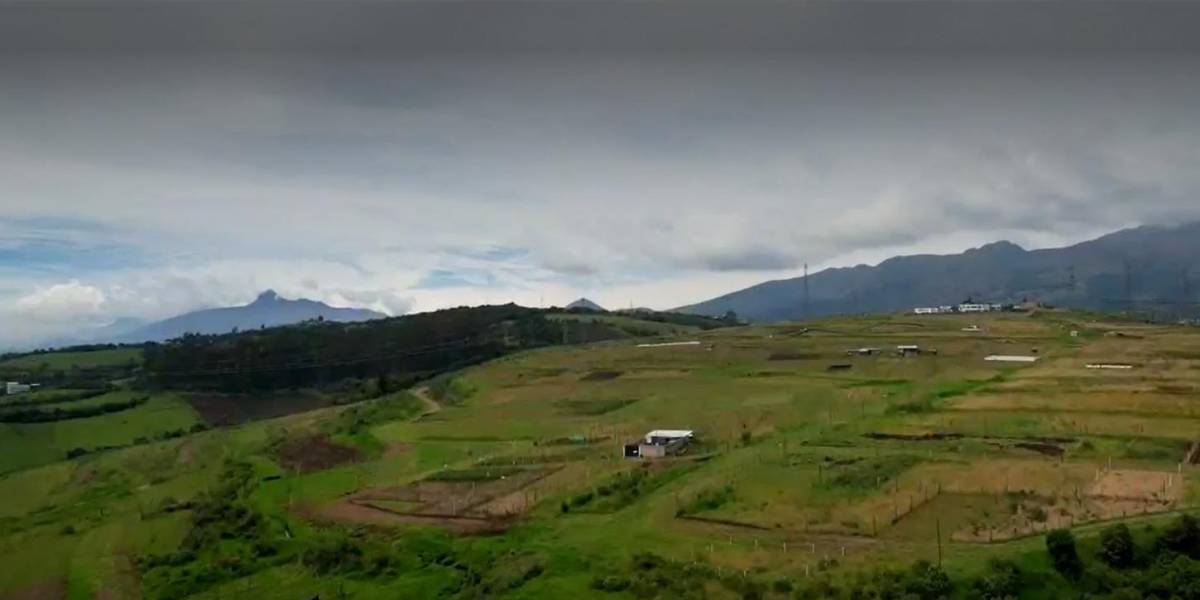 Una millonaria venta de tierras que hizo el Estado genera conflictos en la entrada sur de Quito
