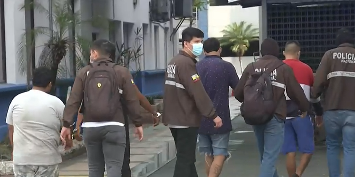 16 vacunadores detenidos en Guayaquil en menos de tres semanas