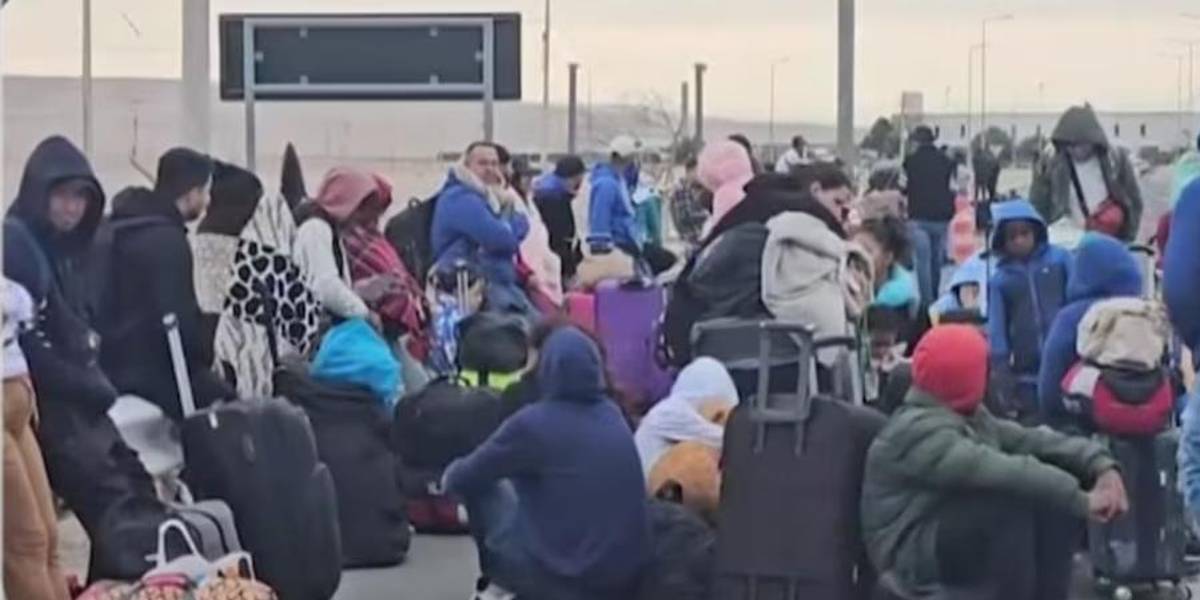 Perú decreta estado de emergencia en zona fronteriza del sur por decenas de migrantes que buscan salir de Chile