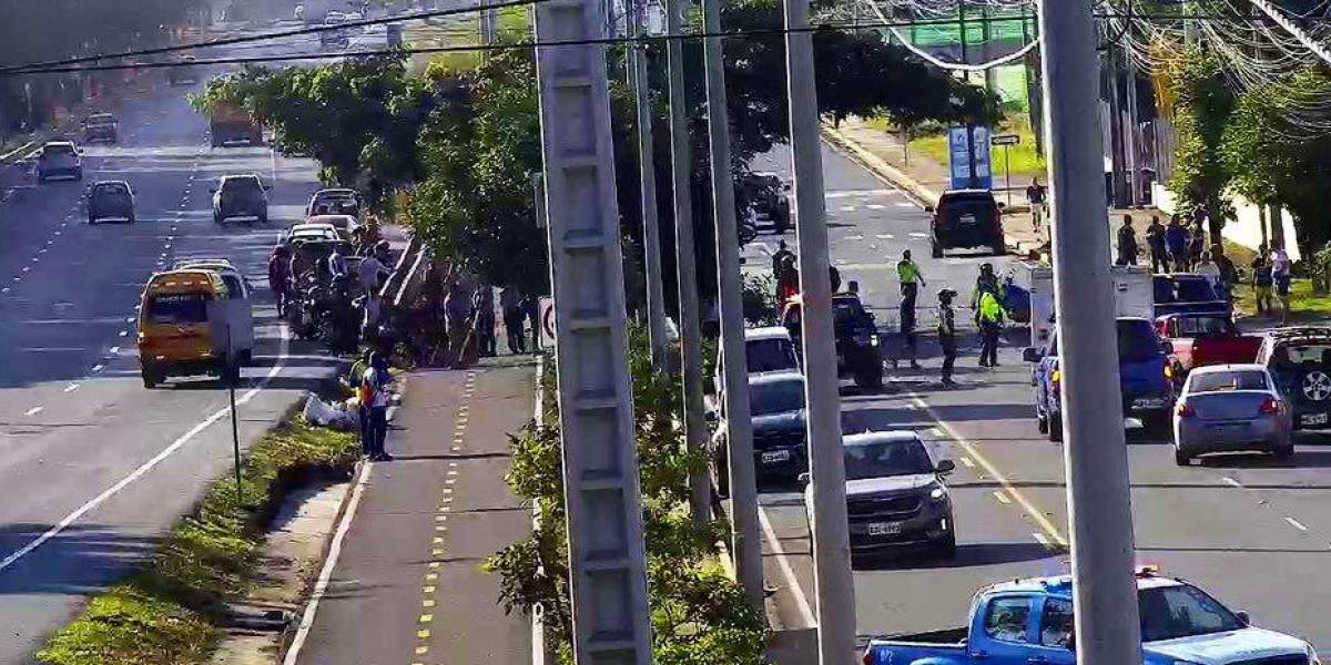 Tres ciclistas murieron atropellados en la Vía a la Costa, este 18 de junio