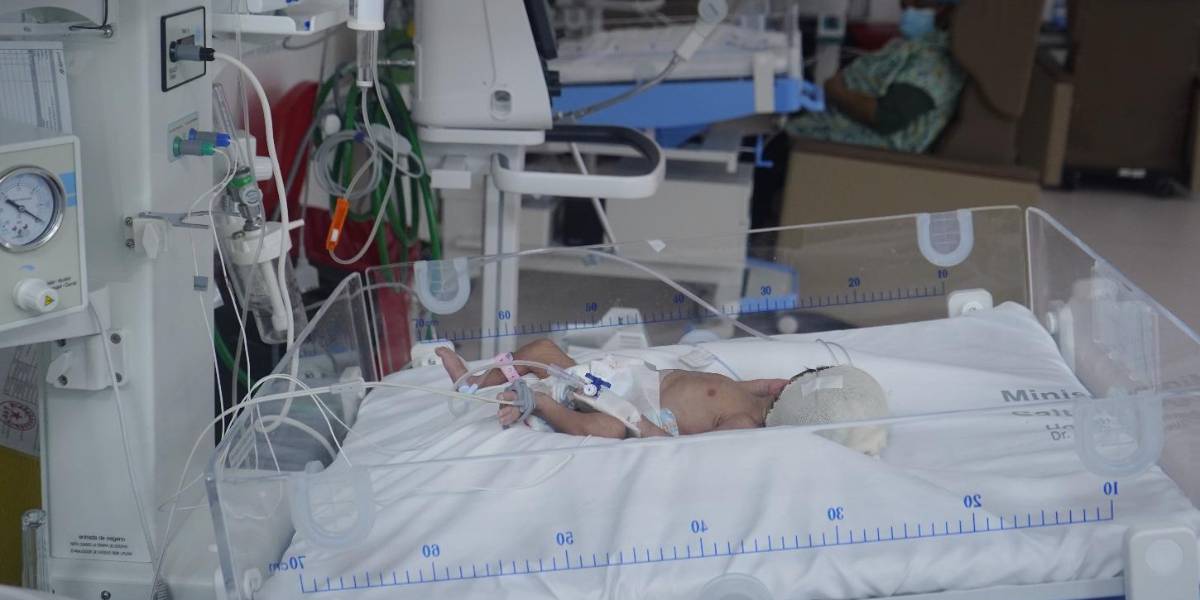 La Fiscalía inicia investigación por la muerte de 12 bebés en el Hospital Universitario de Guayaquil