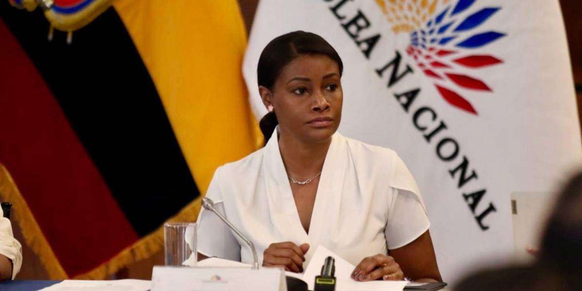 La Fiscal Salazar propone cuatro fases para el proceso de extinción de dominio, en la lucha contra la corrupción