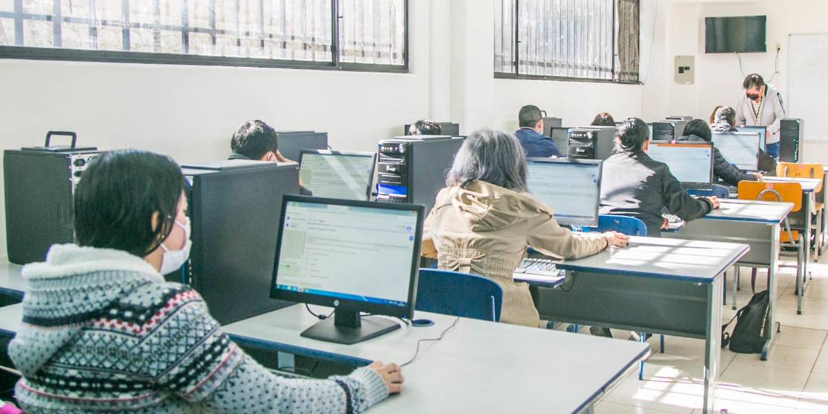 Quito: conozca los requisitos para inscribirse en el bachillerato intensivo gratuito del Municipio