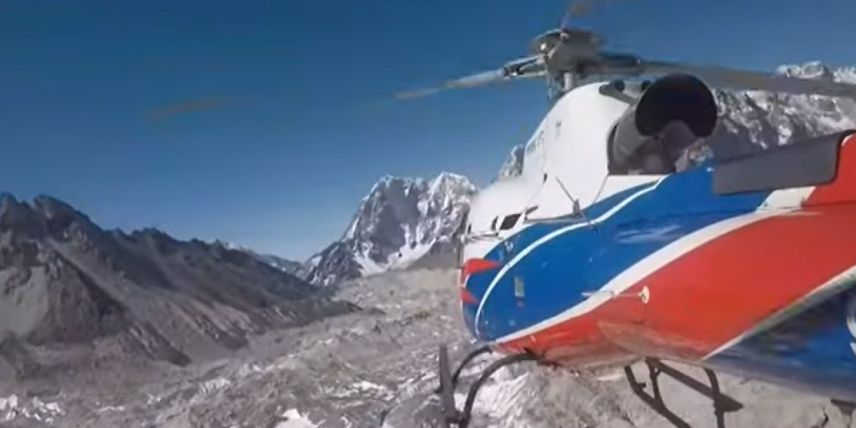 Cinco turistas mexicanos y un piloto nepalí mueren en un accidente de helicóptero cerca del Everest
