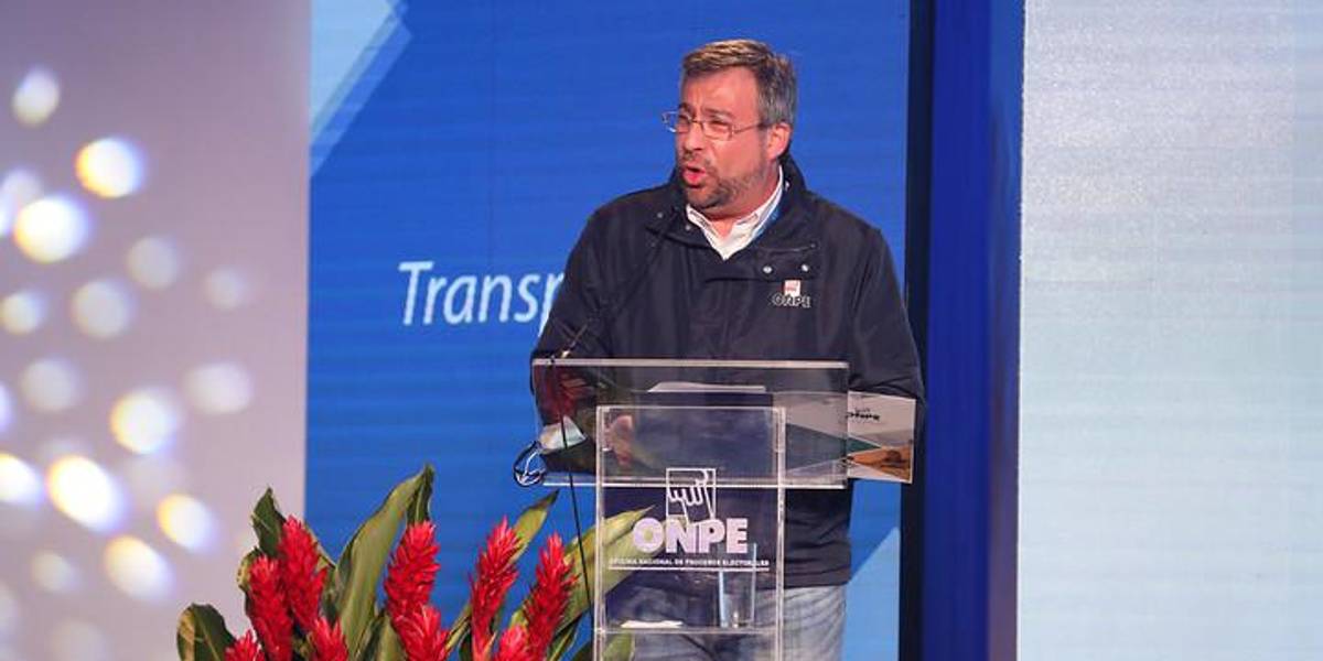 Presidente de la autoridad electoral de Perú denuncia agresión física