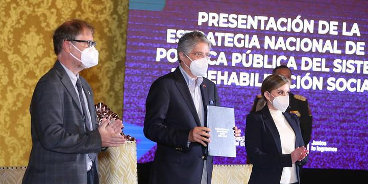 Lasso presenta plan para reestructurar el sistema de rehabilitación social