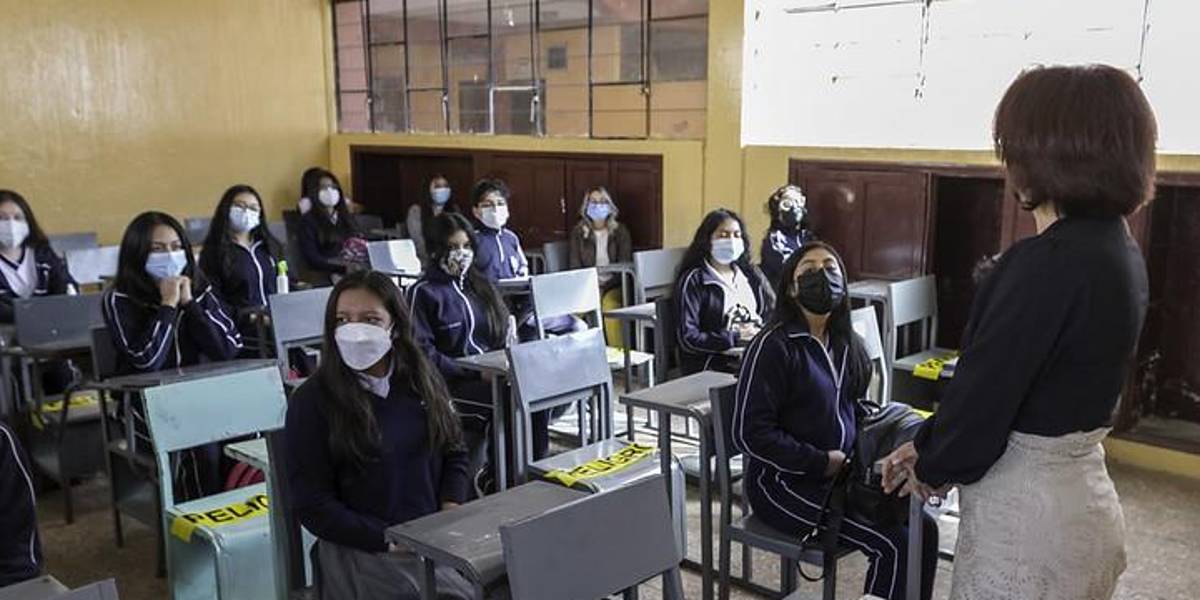 COE Nacional analizará este viernes si se mantiene o no la suspensión de clases presenciales