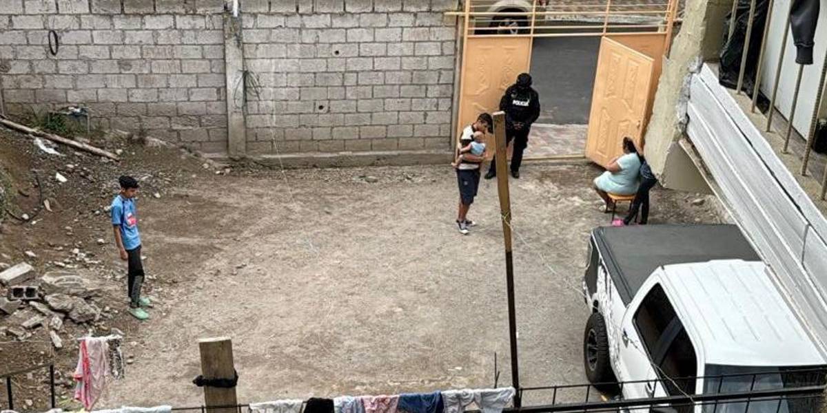 La casa donde vivía el sacerdote Fabián Arcos fue asaltada el día de su desaparición en Ambato