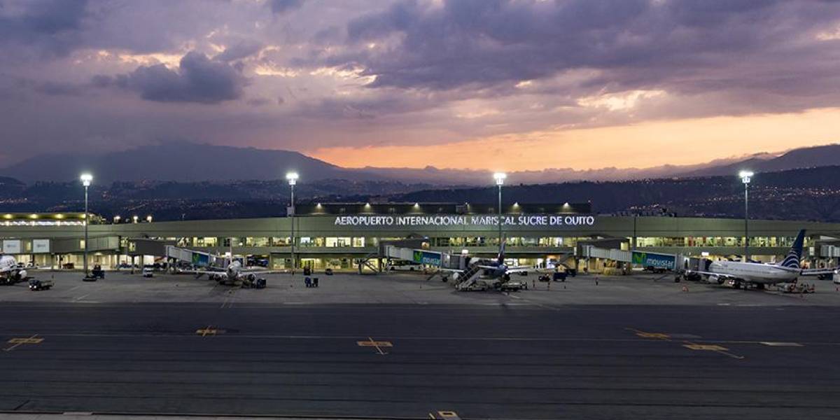 El aeropuerto Mariscal Sucre suspende temporalmente sus operaciones por trabajos en la pista