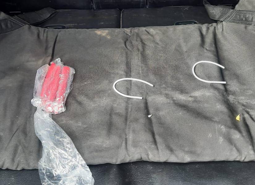 El material explosivo fue destruido en el sitio.