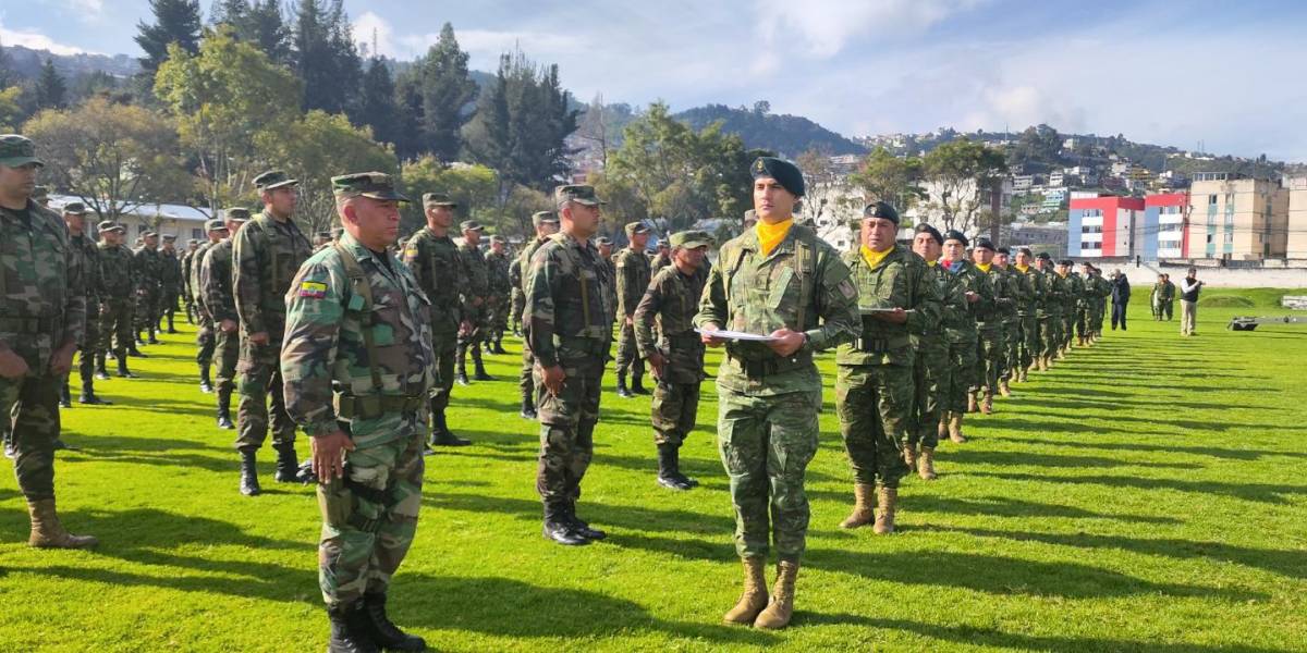 Los reservistas del Ejército Ecuatoriano finalizaron su reentrenamiento