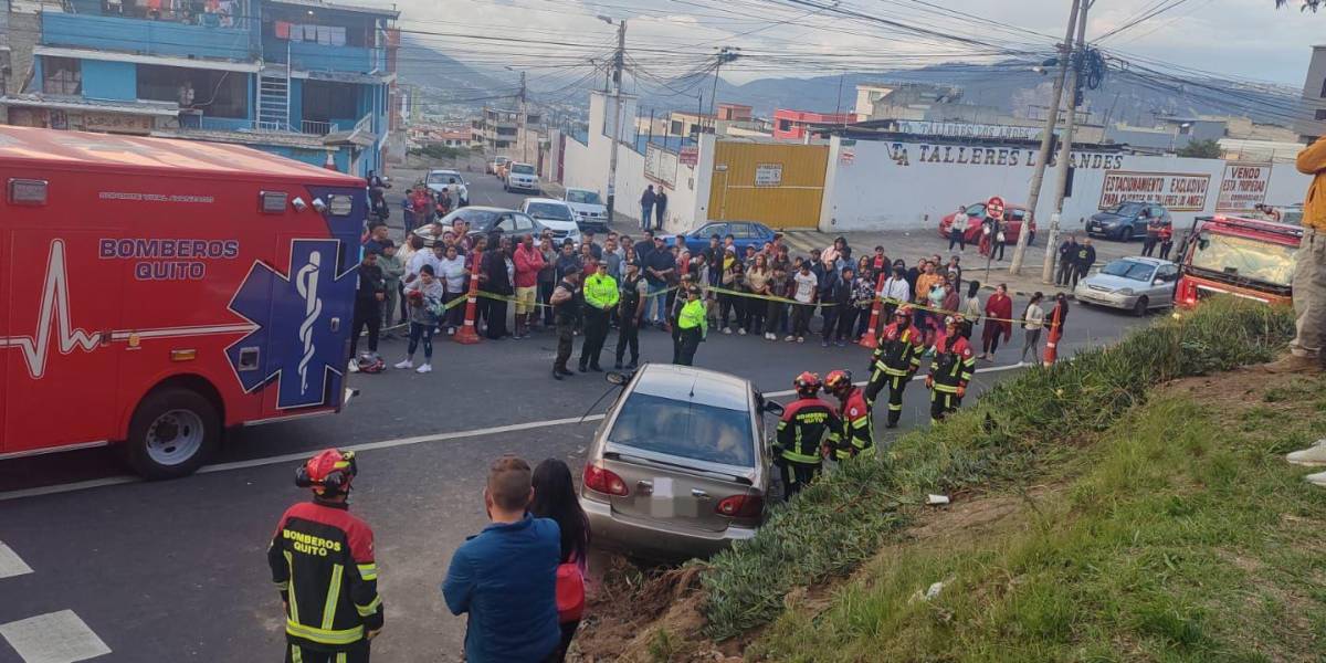 Quito: un niño terminó debajo de un vehículo tras ser atropellado en Carcelén