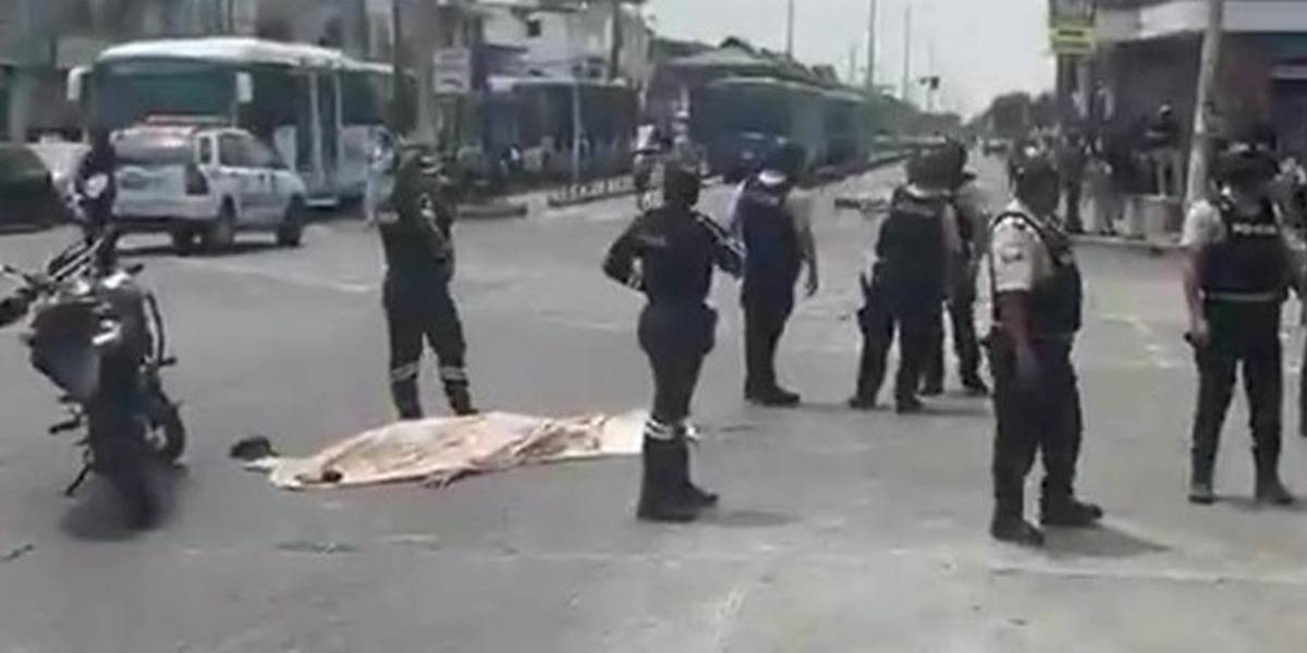 Un ladrón fue abatido cuando estaba a punto de robar una moto en el sur de Guayaquil